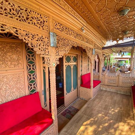 Nazneen Group Of Houseboats Srinagar  Exterior photo