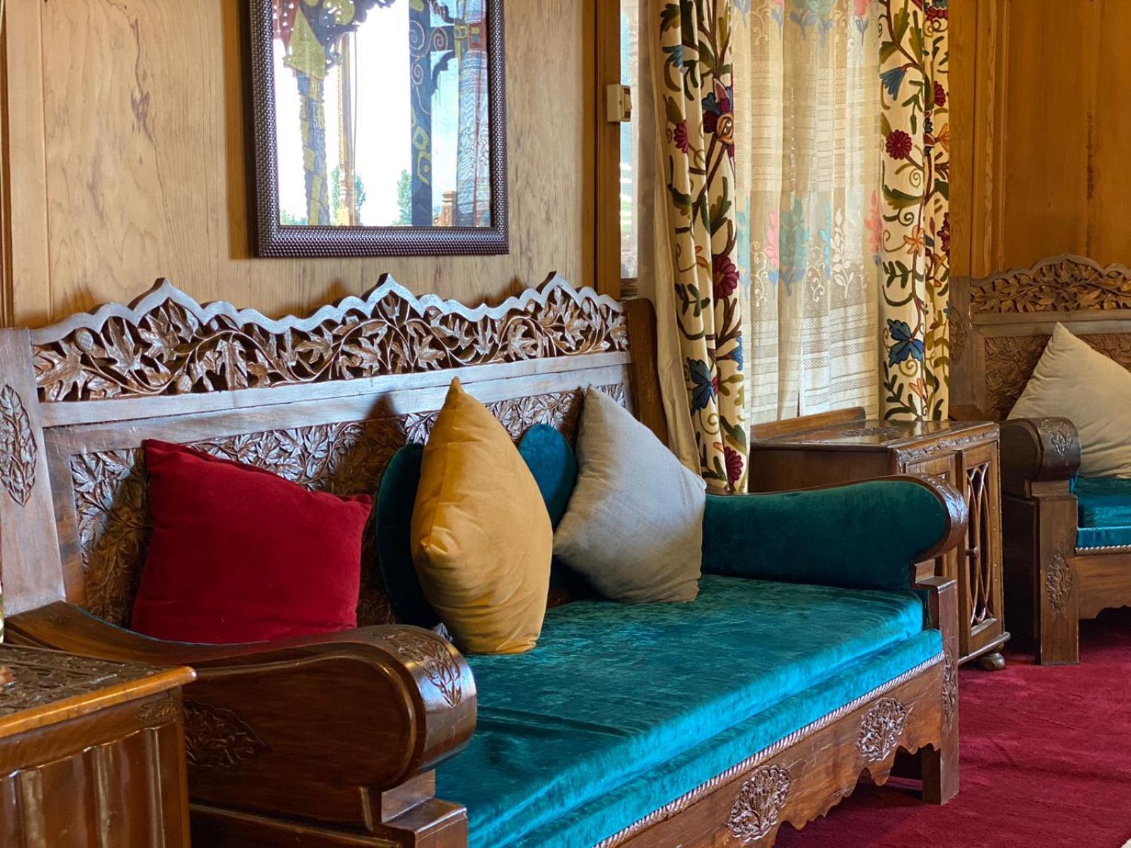 Nazneen Group Of Houseboats Srinagar  Exterior photo