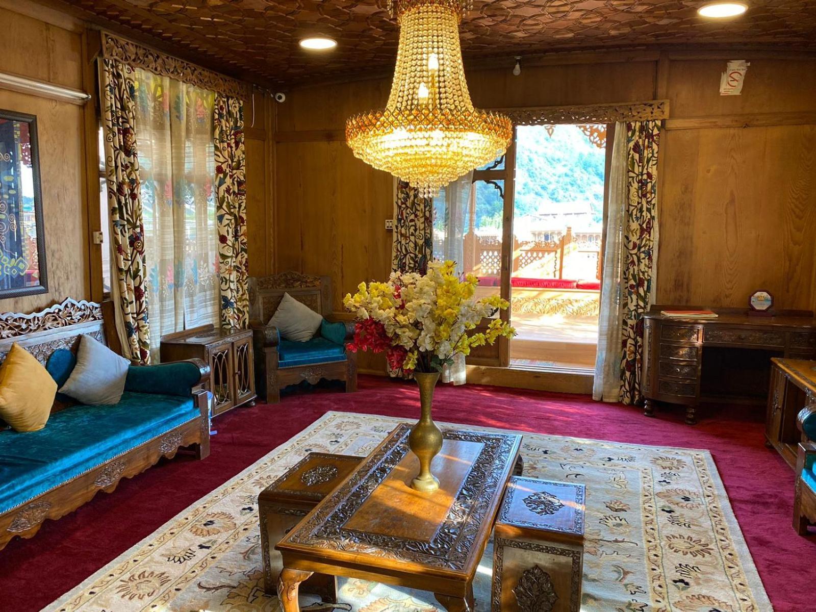 Nazneen Group Of Houseboats Srinagar  Exterior photo