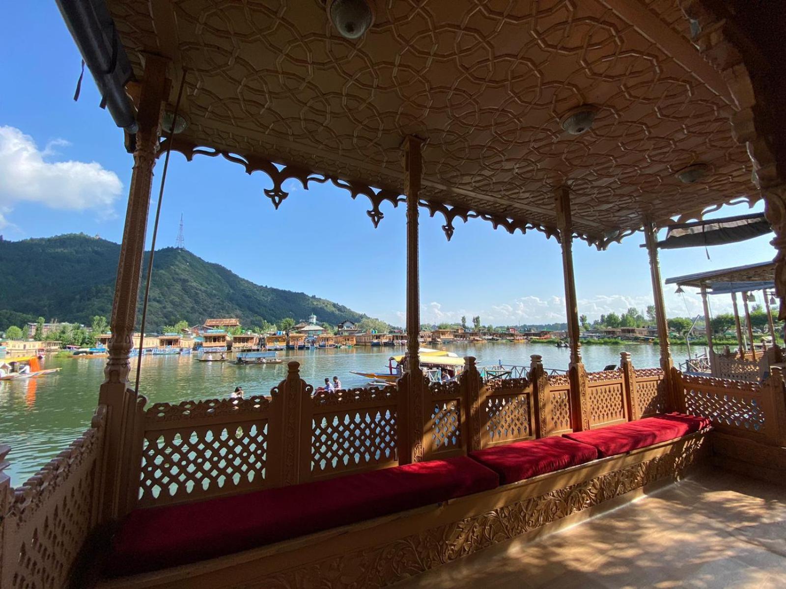 Nazneen Group Of Houseboats Srinagar  Exterior photo