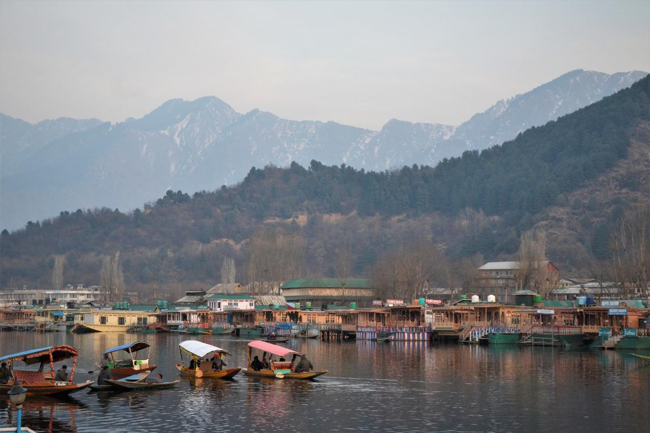 Nazneen Group Of Houseboats Srinagar  Exterior photo